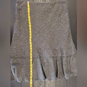 Gap wool-blend black/cream herringbone skirt. Size 14